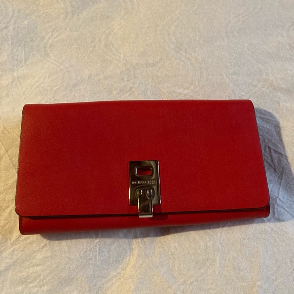 Michael Kors Wallet - Picture 1 of 4